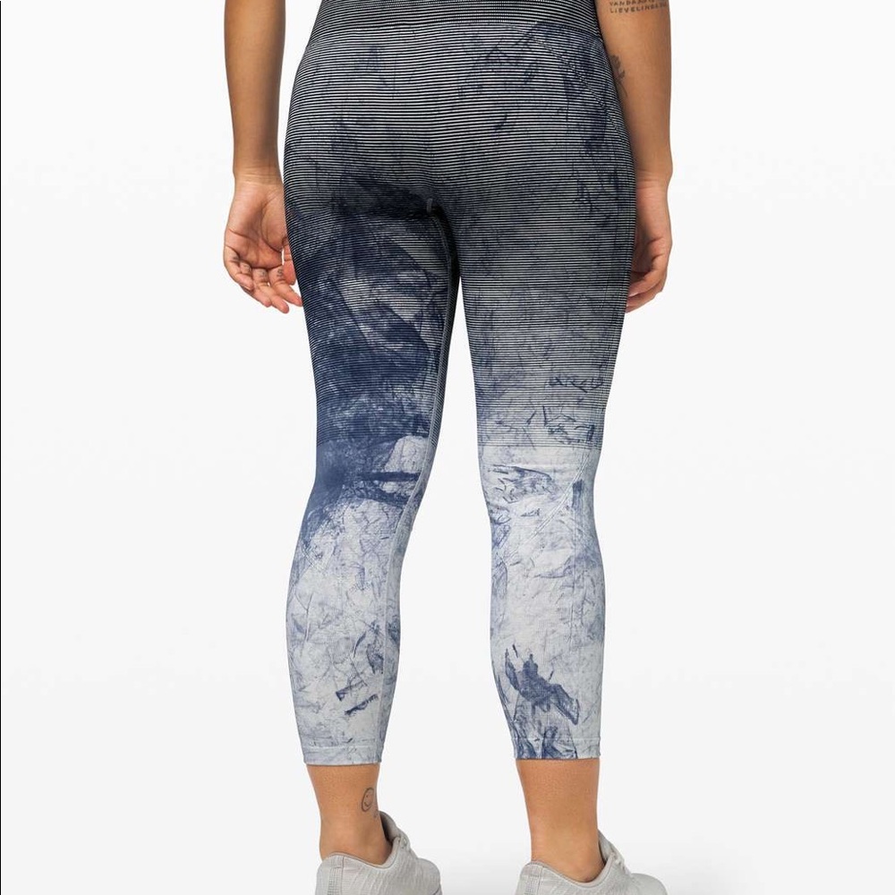 Lululemon Ebb To Train Tight Wash - Picture 13 of 16